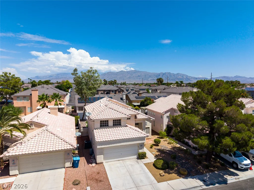 6804 White Lakes, Las Vegas, NV 89130