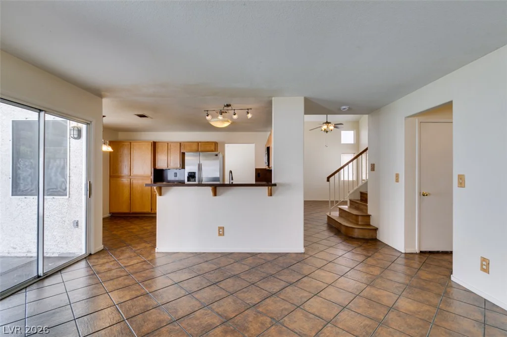 6804 White Lakes, Las Vegas, NV 89130