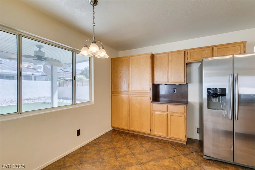 6804 White Lakes, Las Vegas, NV 89130