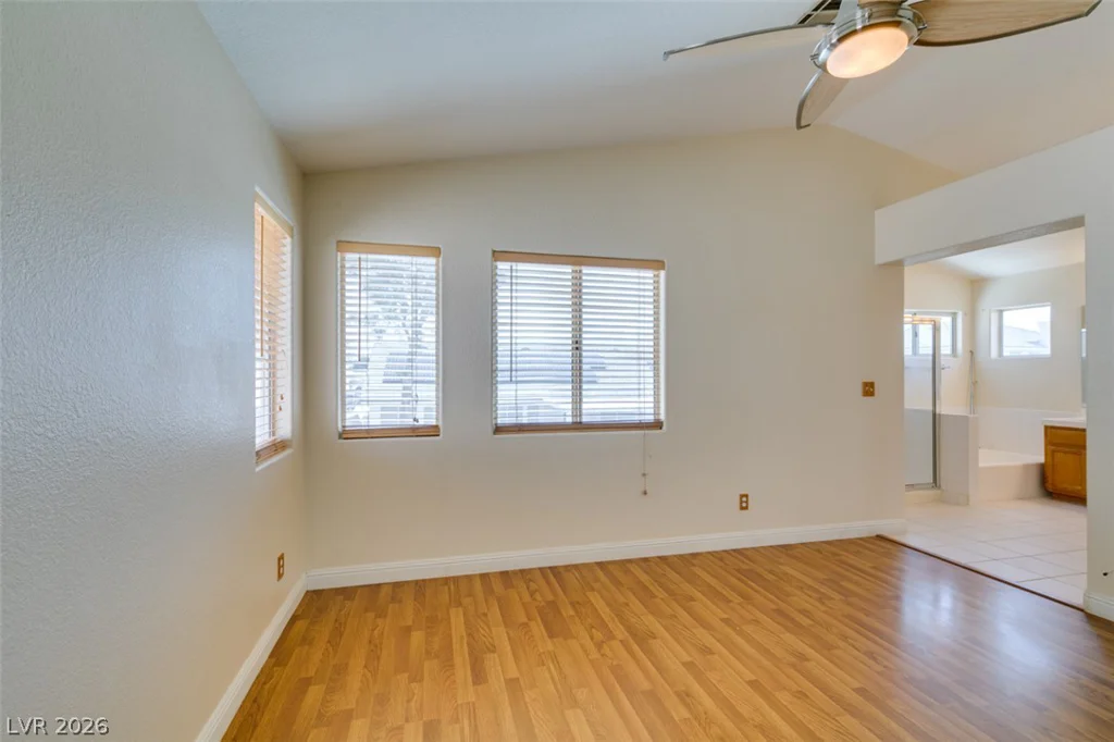 6804 White Lakes, Las Vegas, NV 89130