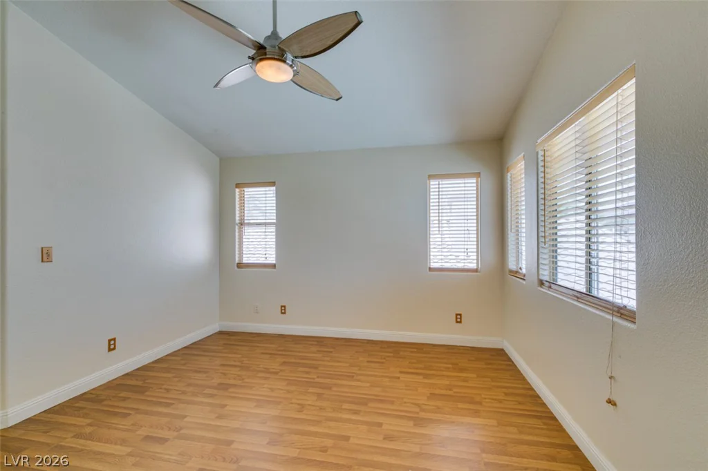 6804 White Lakes, Las Vegas, NV 89130