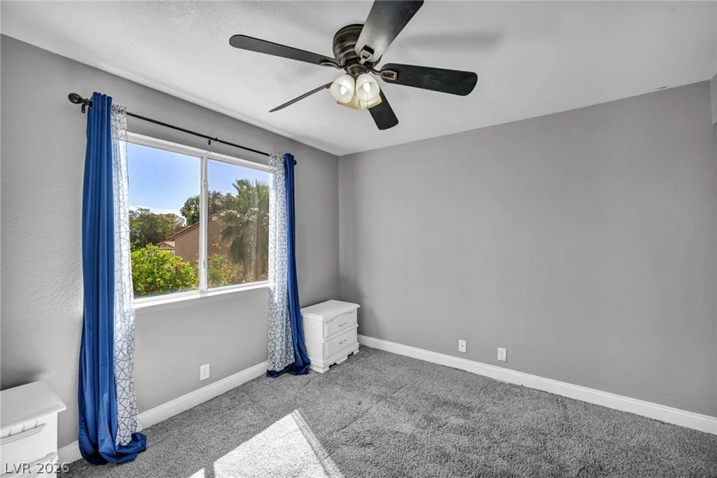 390 Rushing Creek, Henderson, NV 89014