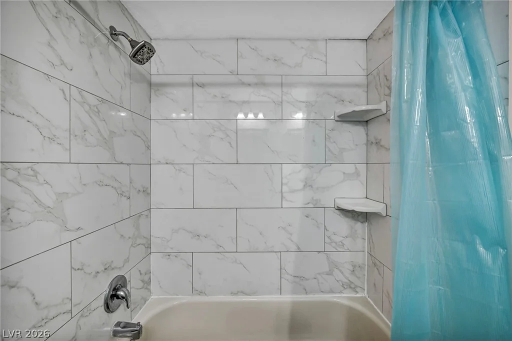 390 Rushing Creek, Henderson, NV 89014