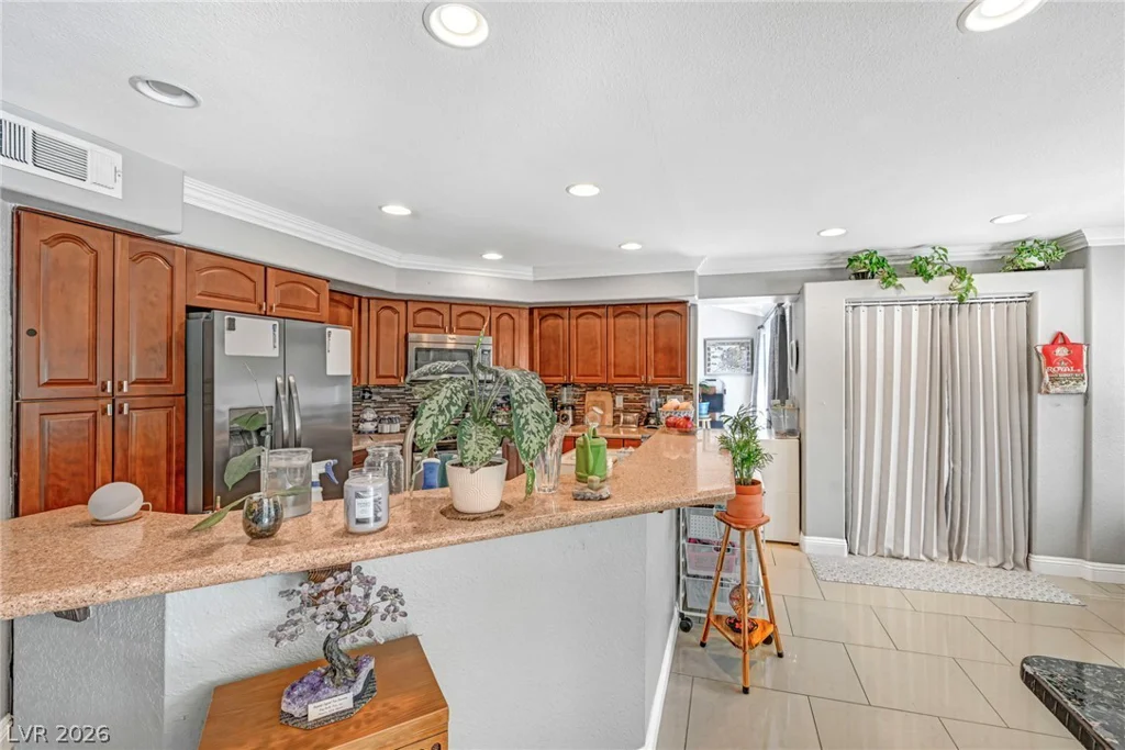 390 Rushing Creek, Henderson, NV 89014