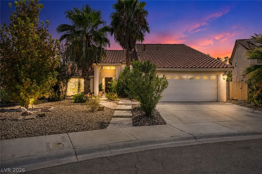 390 Rushing Creek, Henderson, NV 89014