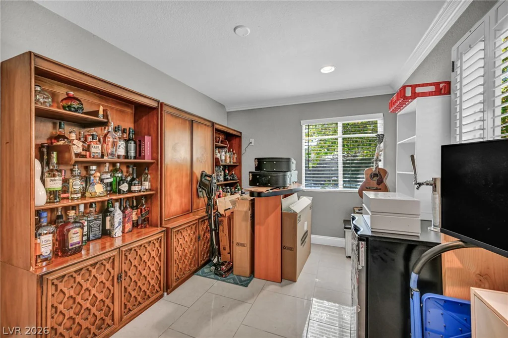 390 Rushing Creek, Henderson, NV 89014
