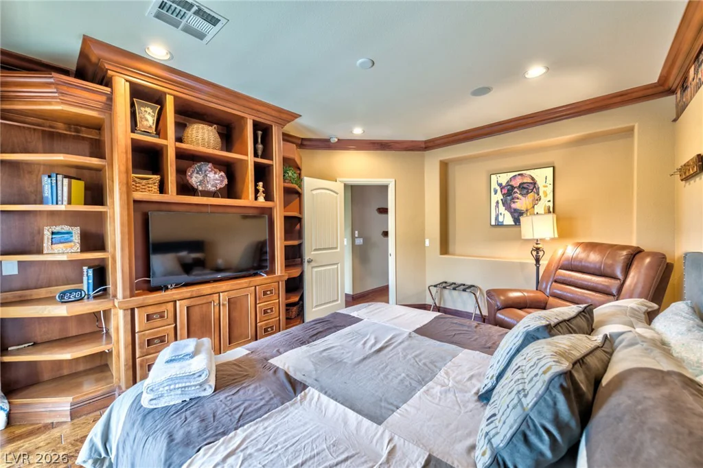 7210 El Malpais, Las Vegas, NV 89118