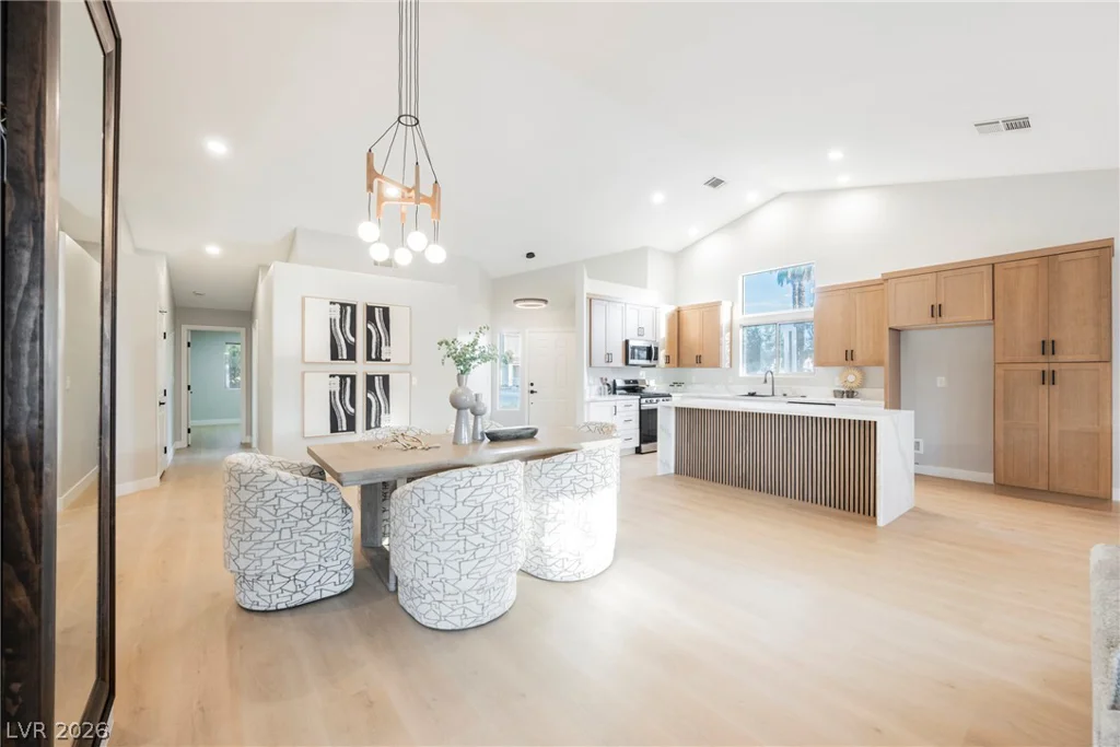 7240 Tealwood, Las Vegas, NV 89131