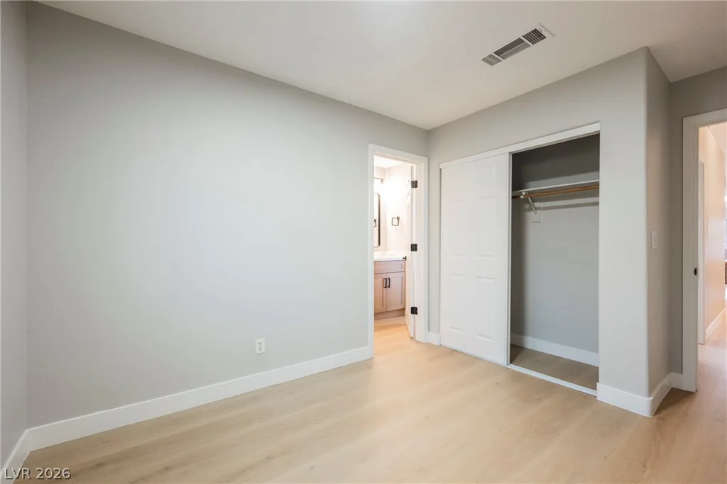 7240 Tealwood, Las Vegas, NV 89131