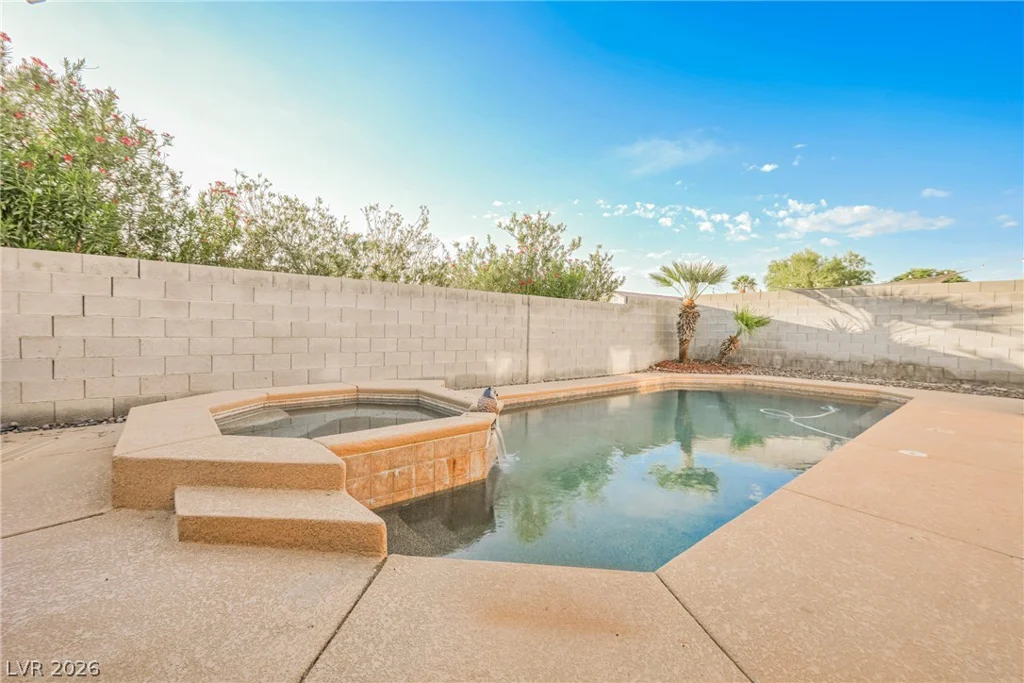 7240 Tealwood, Las Vegas, NV 89131
