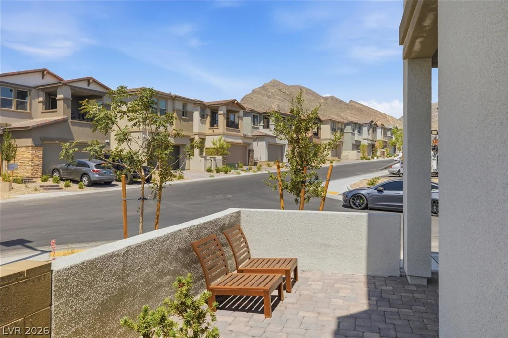 180 Cinder Cone Lane, Las Vegas, NV 89138