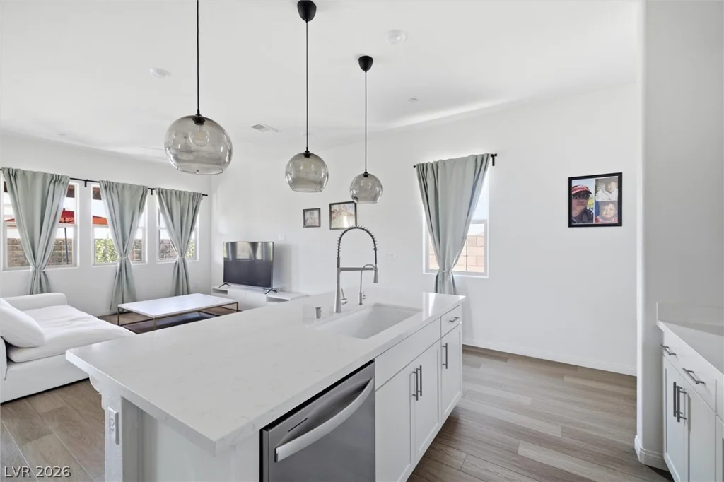 180 Cinder Cone Lane, Las Vegas, NV 89138