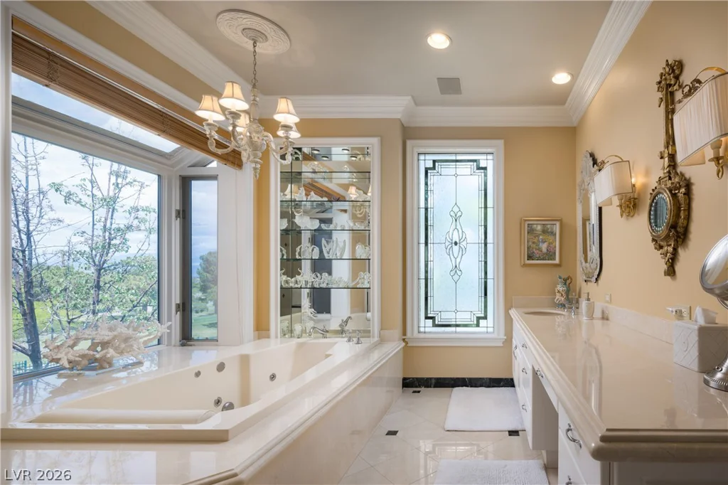 1413 Iron Hills, Las Vegas, NV 89134