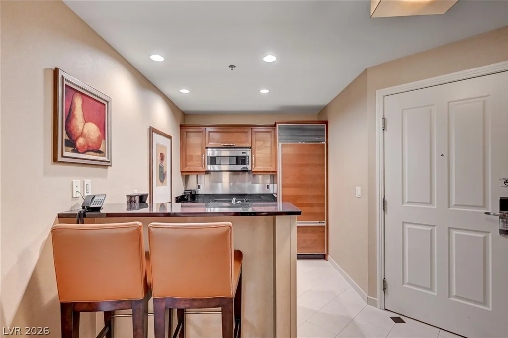125 HARMON, Las Vegas, NV 89109