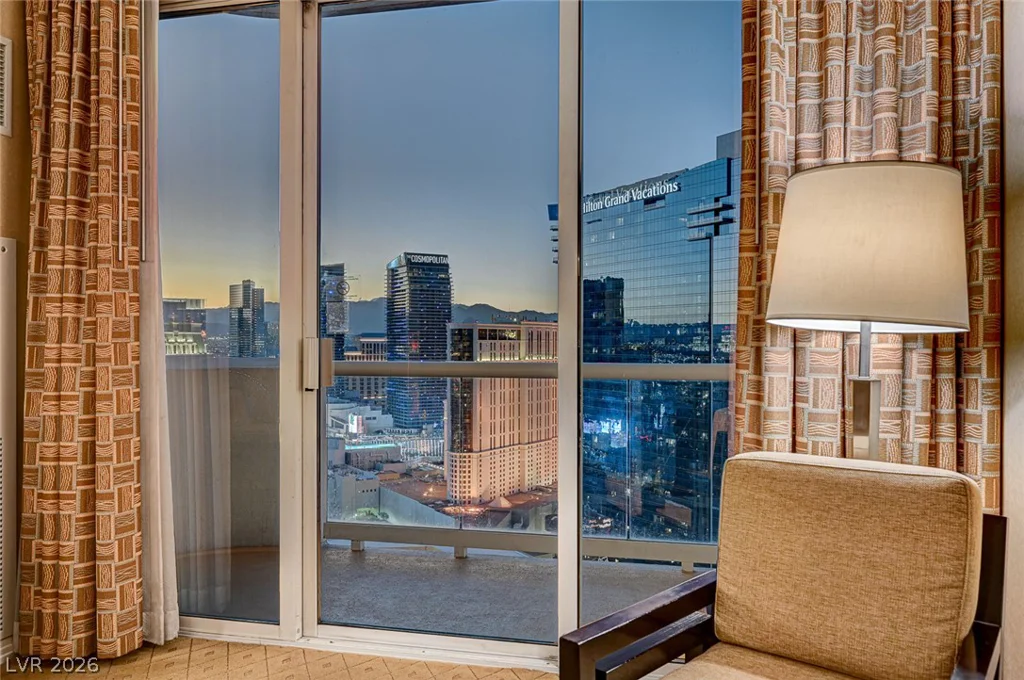 125 HARMON, Las Vegas, NV 89109