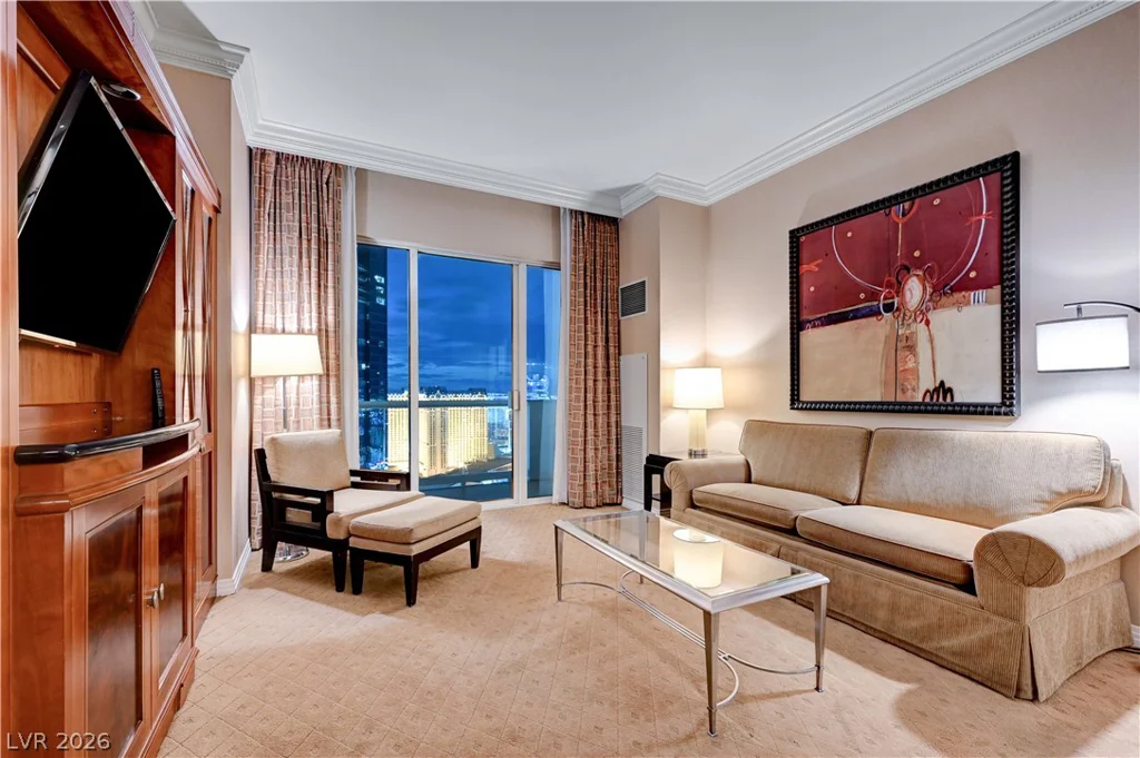 125 HARMON, Las Vegas, NV 89109