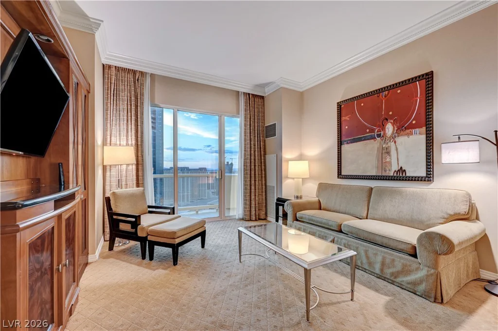 125 HARMON, Las Vegas, NV 89109