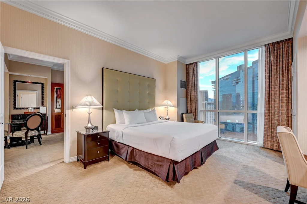 125 HARMON, Las Vegas, NV 89109