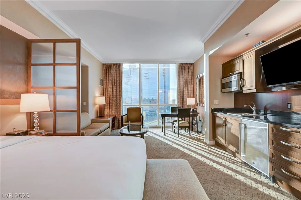 125 HARMON, Las Vegas, NV 89109