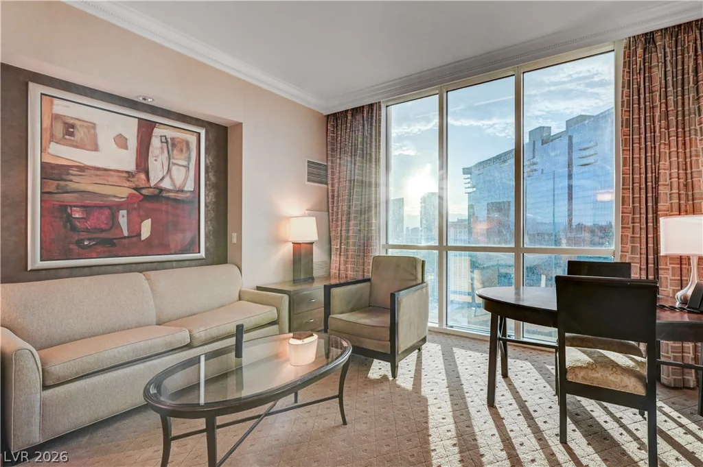 125 HARMON, Las Vegas, NV 89109