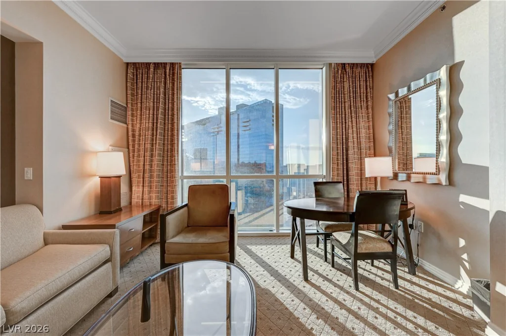 125 HARMON, Las Vegas, NV 89109
