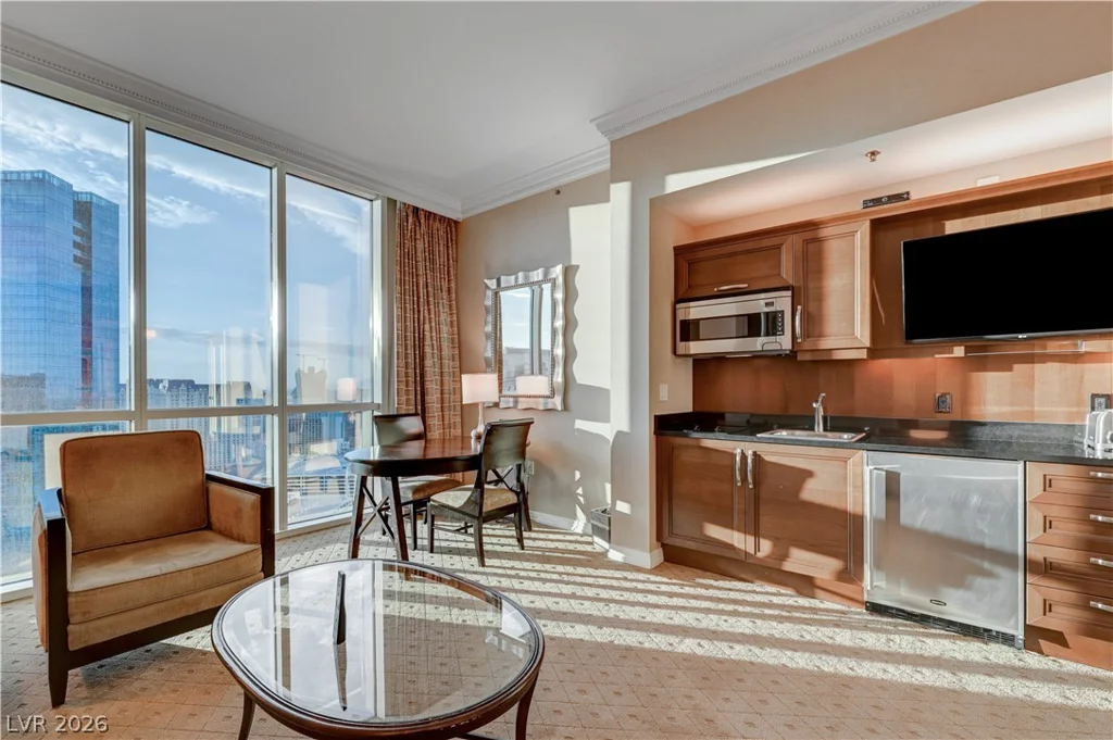 125 HARMON, Las Vegas, NV 89109