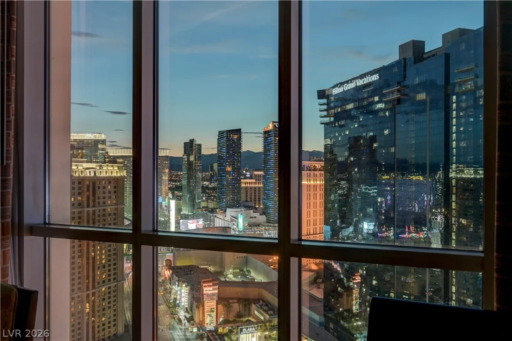 125 HARMON, Las Vegas, NV 89109