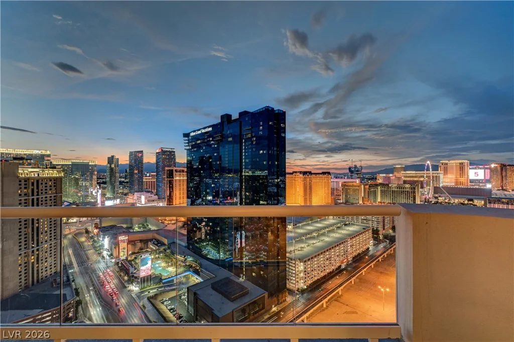 125 HARMON, Las Vegas, NV 89109