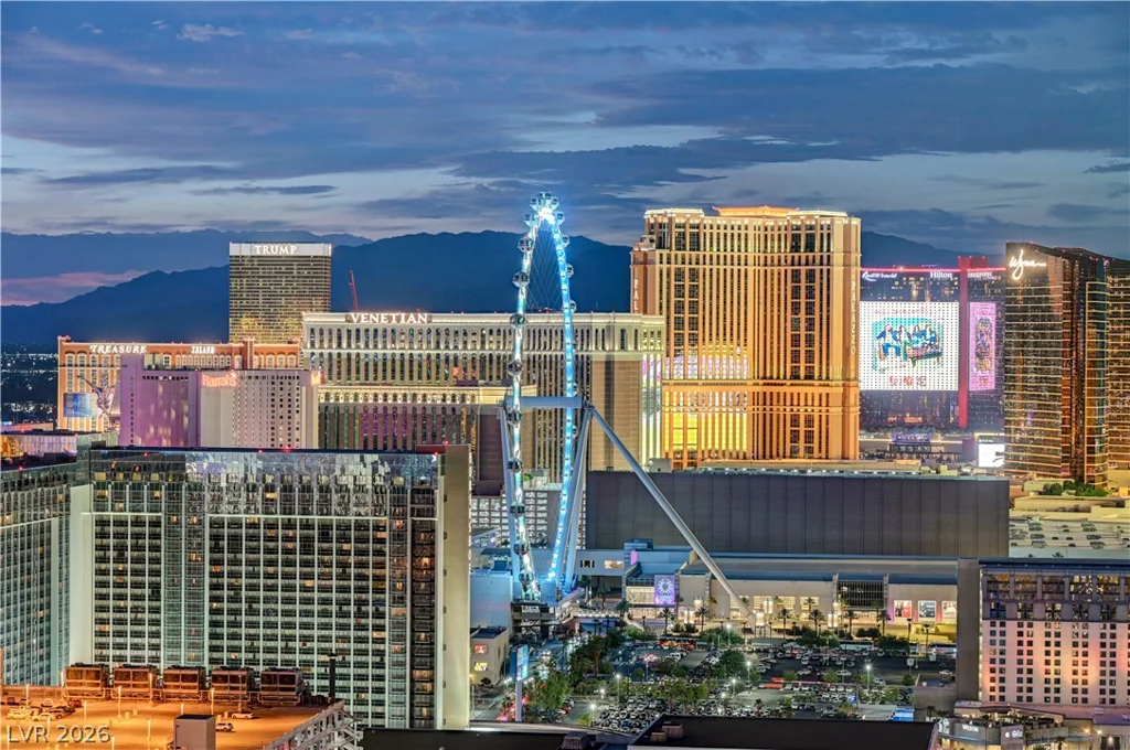 125 HARMON, Las Vegas, NV 89109