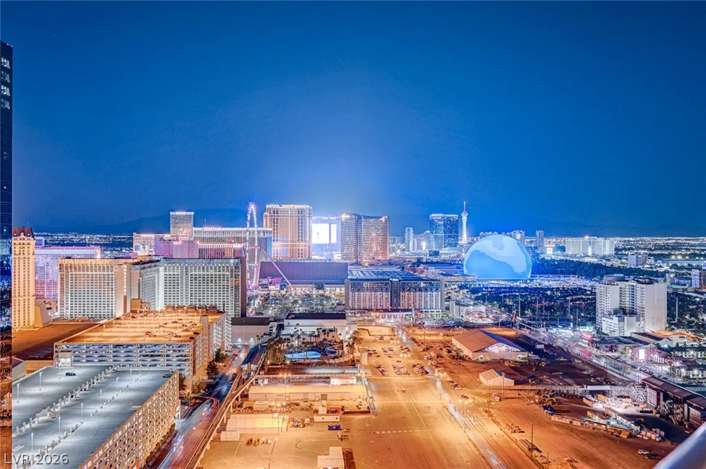 125 HARMON, Las Vegas, NV 89109