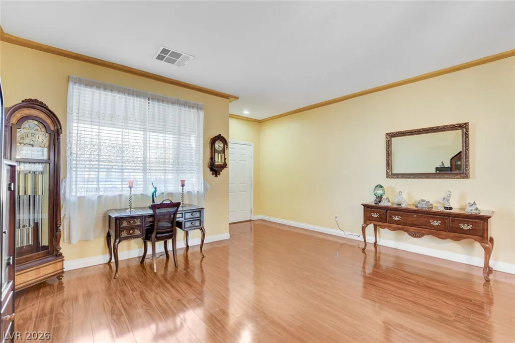 1131 Laguna Park, Las Vegas, NV 89110