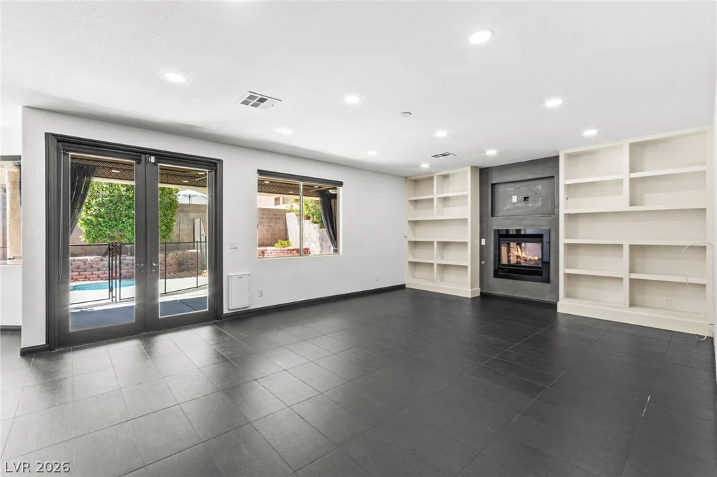 10425 Carmel Mountain, Las Vegas, NV 89144