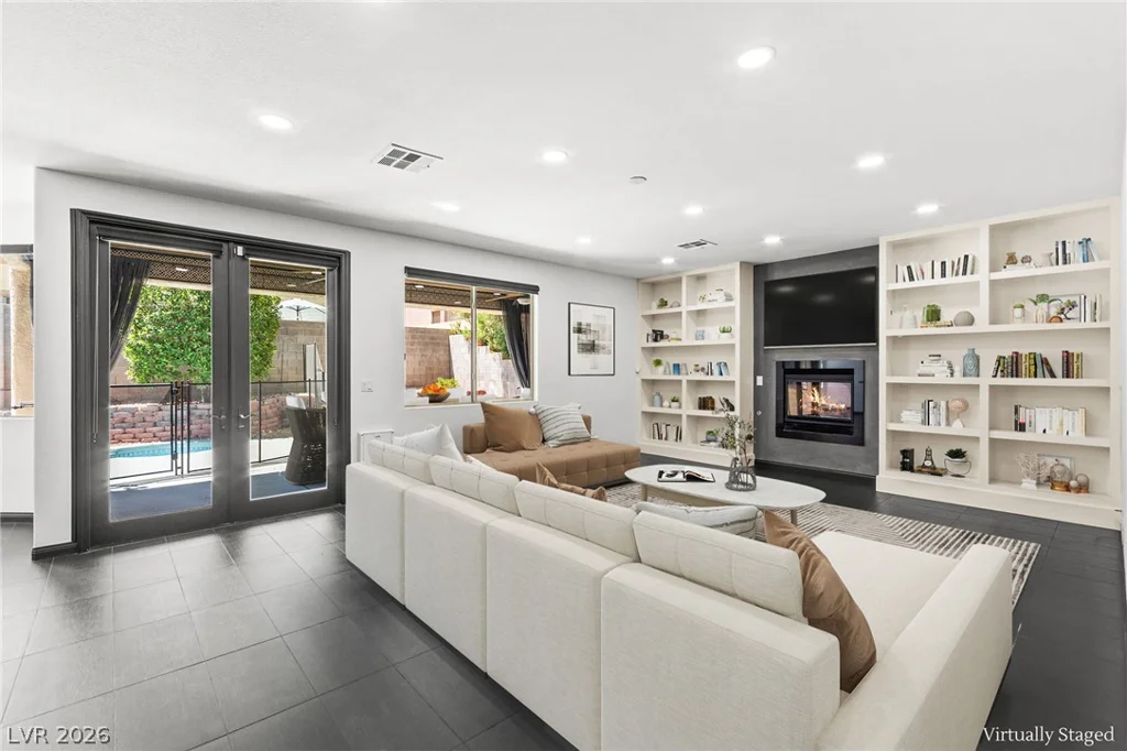 10425 Carmel Mountain, Las Vegas, NV 89144