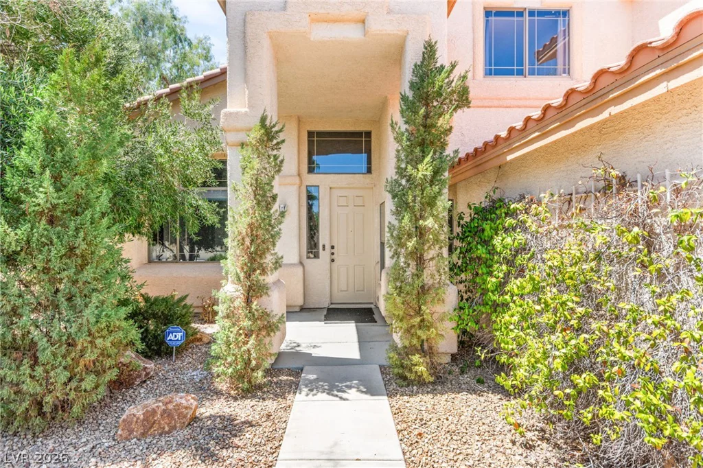 10425 Carmel Mountain, Las Vegas, NV 89144
