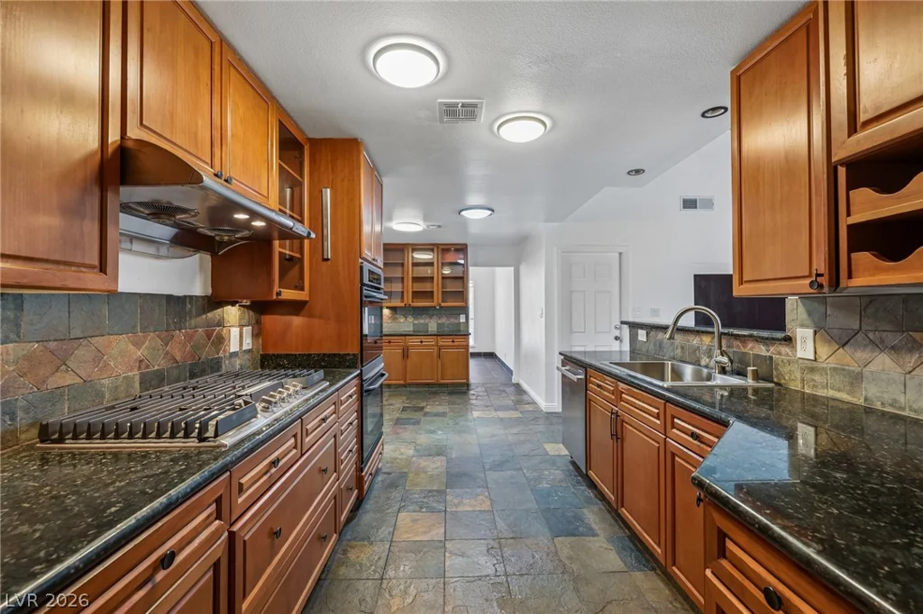 5829 Thor, Las Vegas, NV 89103