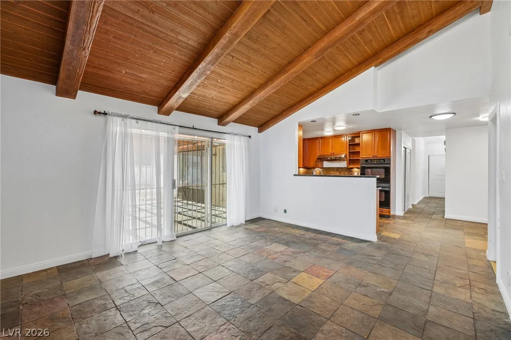 5829 Thor, Las Vegas, NV 89103