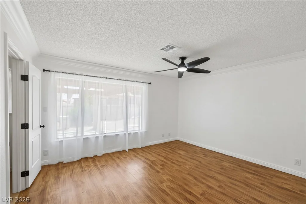 5829 Thor, Las Vegas, NV 89103