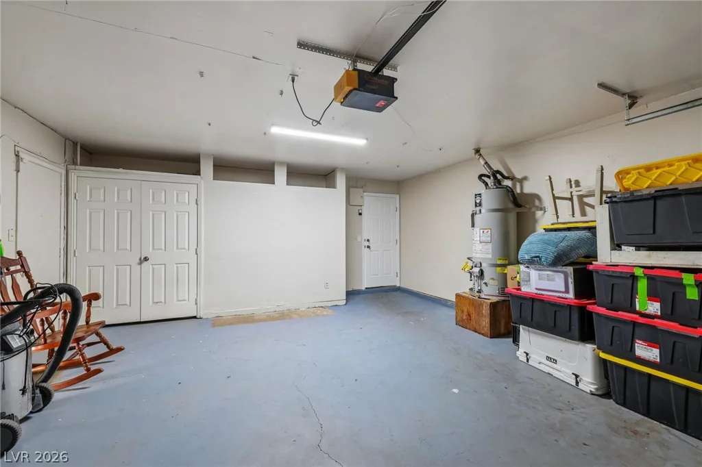 5829 Thor, Las Vegas, NV 89103