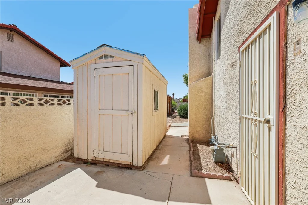 5829 Thor, Las Vegas, NV 89103