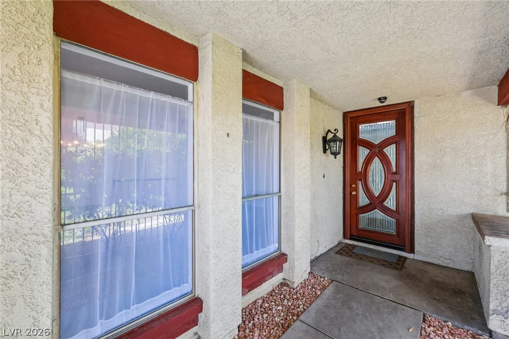 5829 Thor, Las Vegas, NV 89103