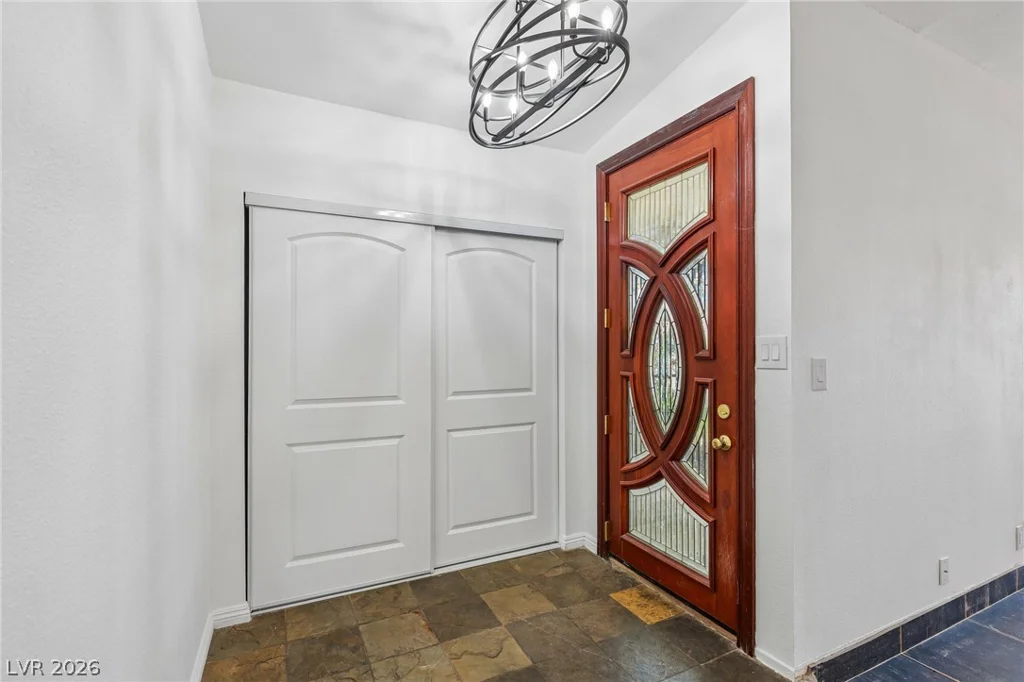 5829 Thor, Las Vegas, NV 89103