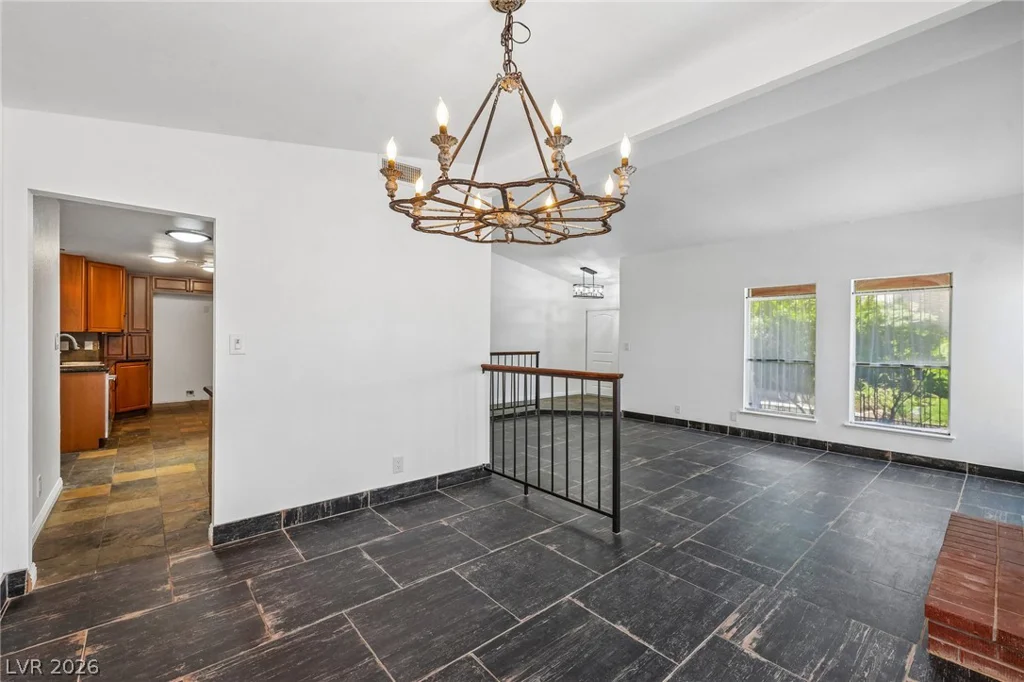 5829 Thor, Las Vegas, NV 89103