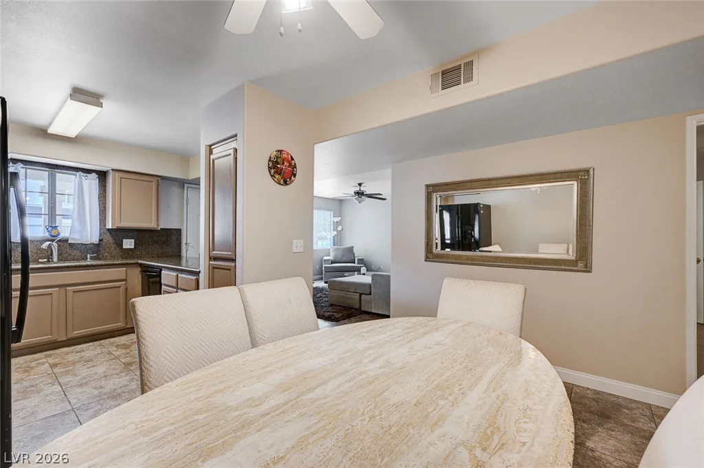 2725 Nellis, Las Vegas, NV 89121