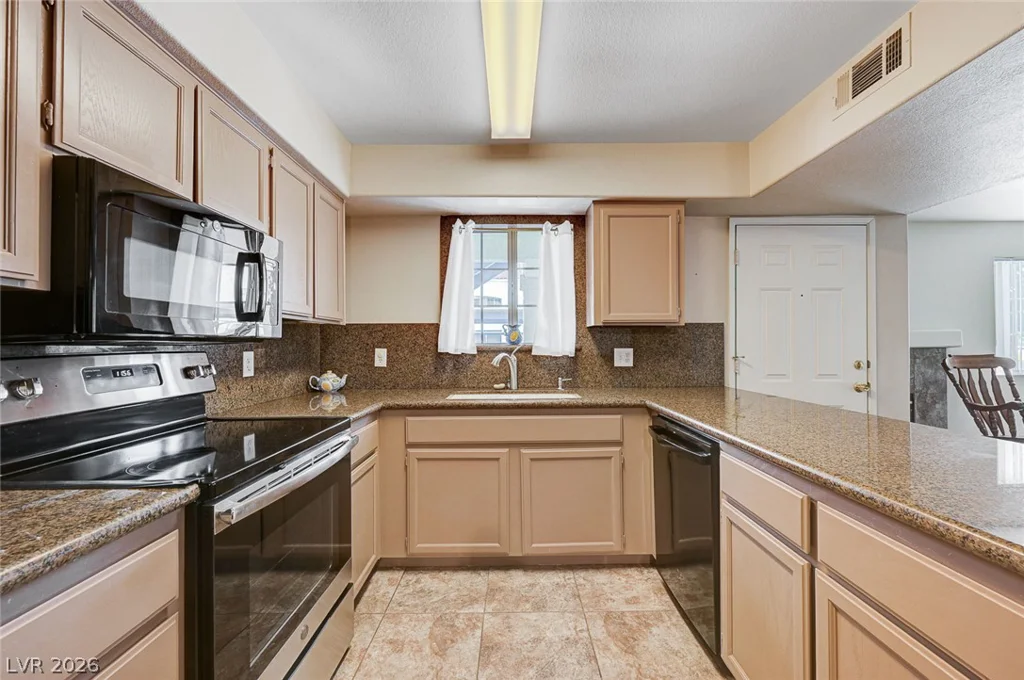 2725 Nellis, Las Vegas, NV 89121
