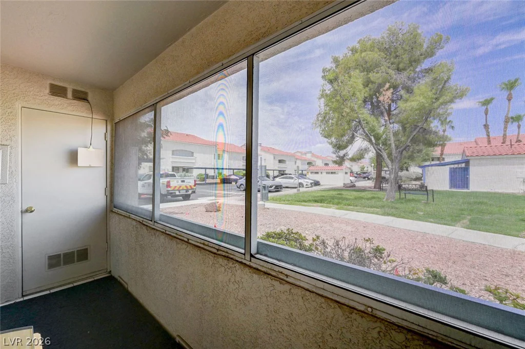 2725 Nellis, Las Vegas, NV 89121