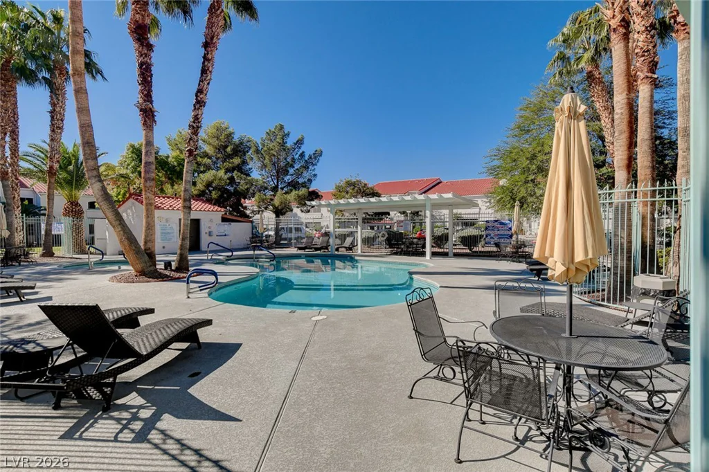 2725 Nellis, Las Vegas, NV 89121