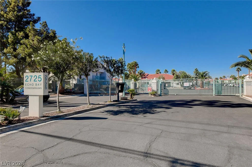 2725 Nellis, Las Vegas, NV 89121