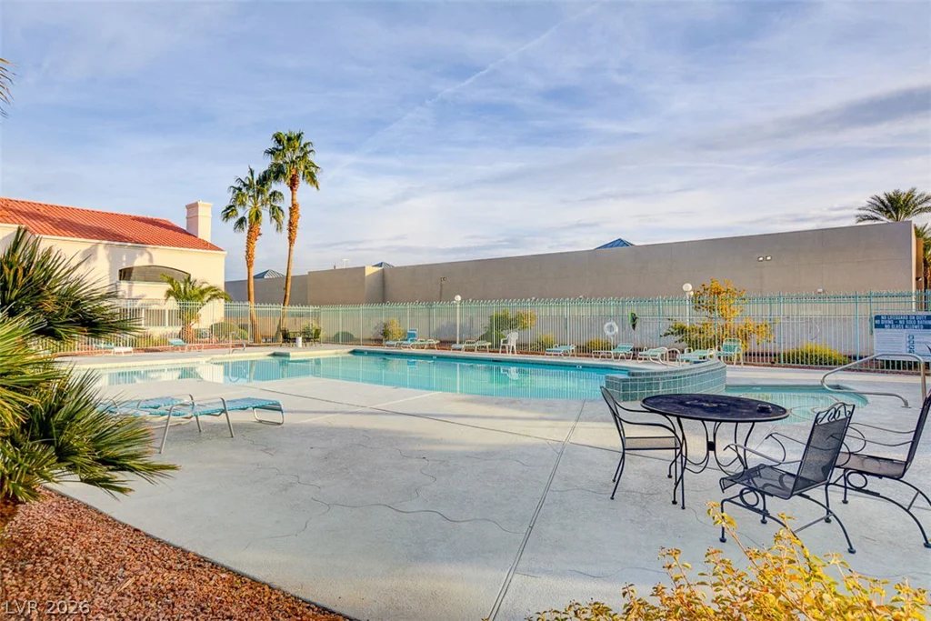 2725 Nellis, Las Vegas, NV 89121