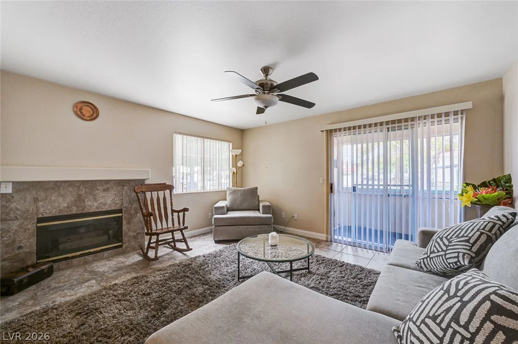 2725 Nellis, Las Vegas, NV 89121