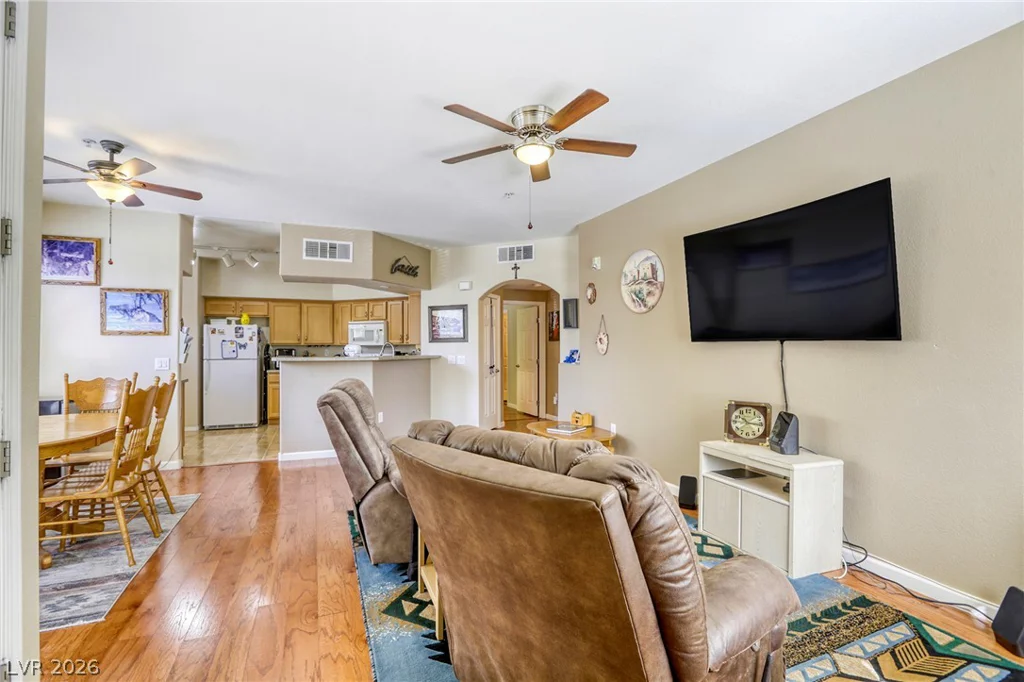 3975 Hualapai, Las Vegas, NV 89129